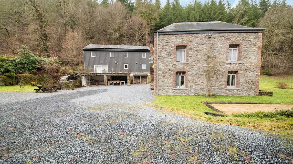 Bohan House | Cottage by Semois River in Ardennes Forest