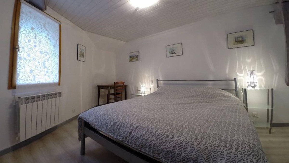 Dienville Cottage | Cottage close to Port-Dienville, in the heart of the village, by the river
