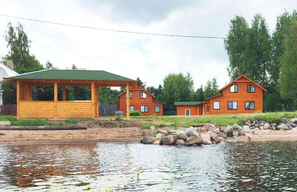 Svir'Stroyskoe House | Cottage Complex ''Uiutni Prichal''