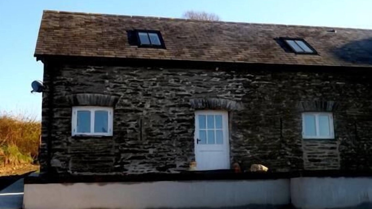 Boncath Cottage | Cottage Dairy room at Wernddofn