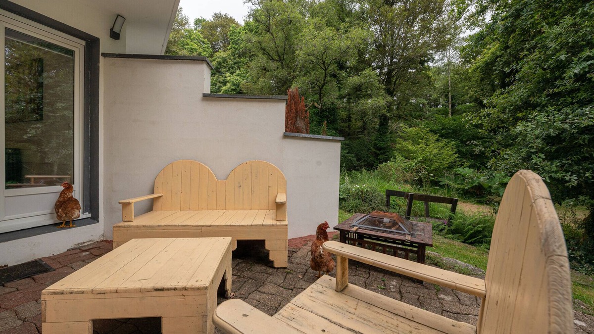 Meslan Cottage | Cottage "Domaine Moulin Blanc - Gîte Triskel" with Private Terraces, Shared Whirlpool & Wi-Fi