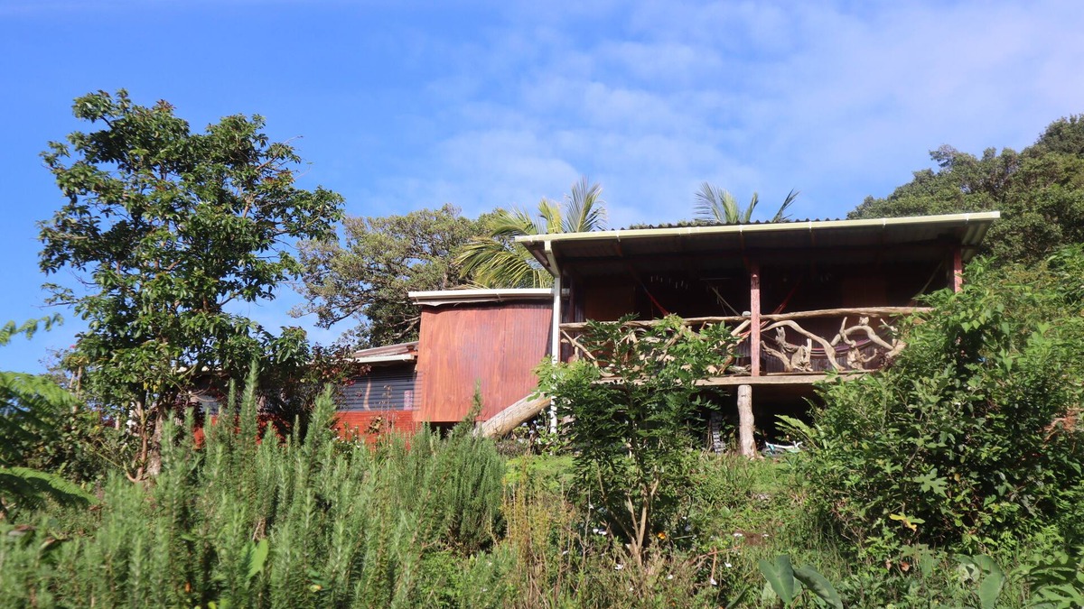 Barroui Cottage | Cottage Eco Responsable en Bois au Décor Atypique au Coeur de la Nature