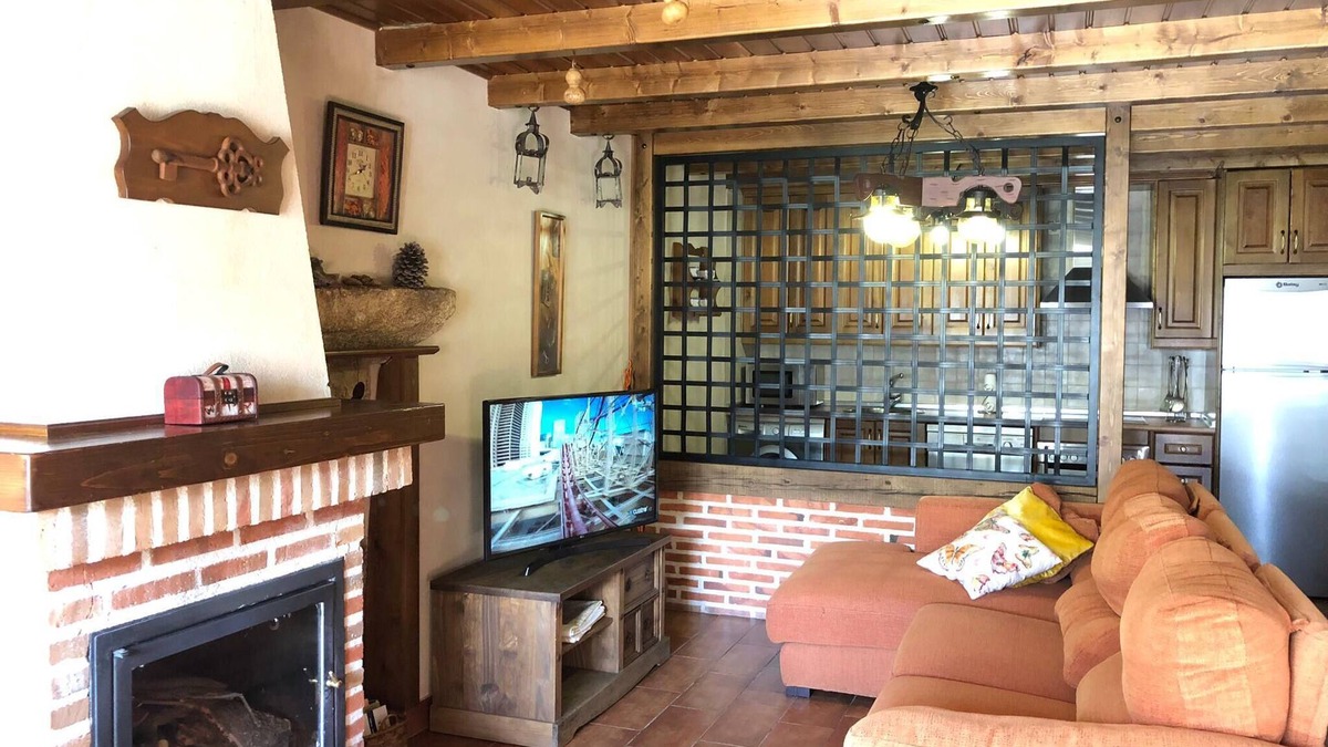 Navalguijo Cottage | Cottage El Castaño for 2 people GREDOS (AVILA)