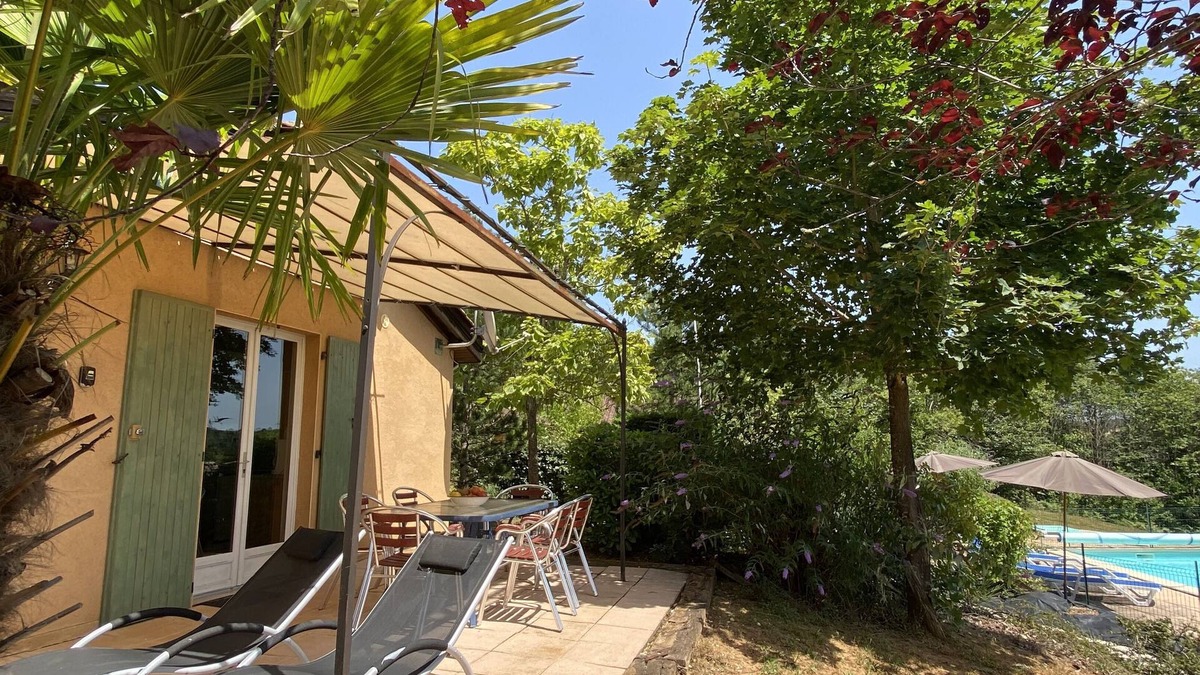 Doissat Cottage | cottage EMERAUDE heated pool, 5 pers., free wifi