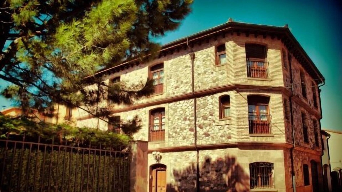 Badaran House | Cottage for 18 people with garden and picnic