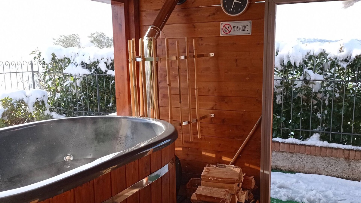 Castelplanio Cottage | Cottage for 2+2 with Ofuro Tubs & Sauna Spa all inclusive