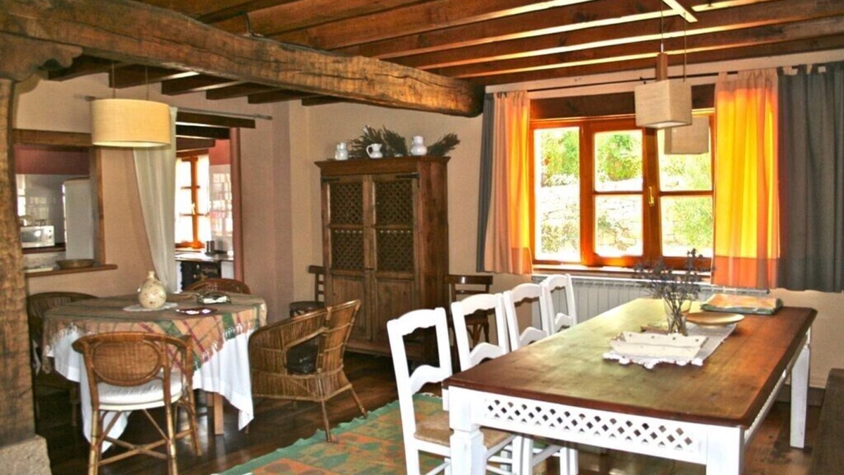 Abiada Cottage | Cottage for 8 people with views of the forests and mountains in the area