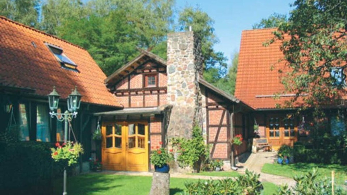 Bad Bevensen House | Cottage for chimney sweep - cottage for chimney sweep