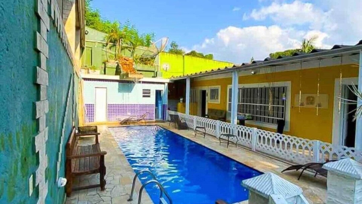 Mairipora House | Cottage for up to 16 people with Wi-Fi Netflix