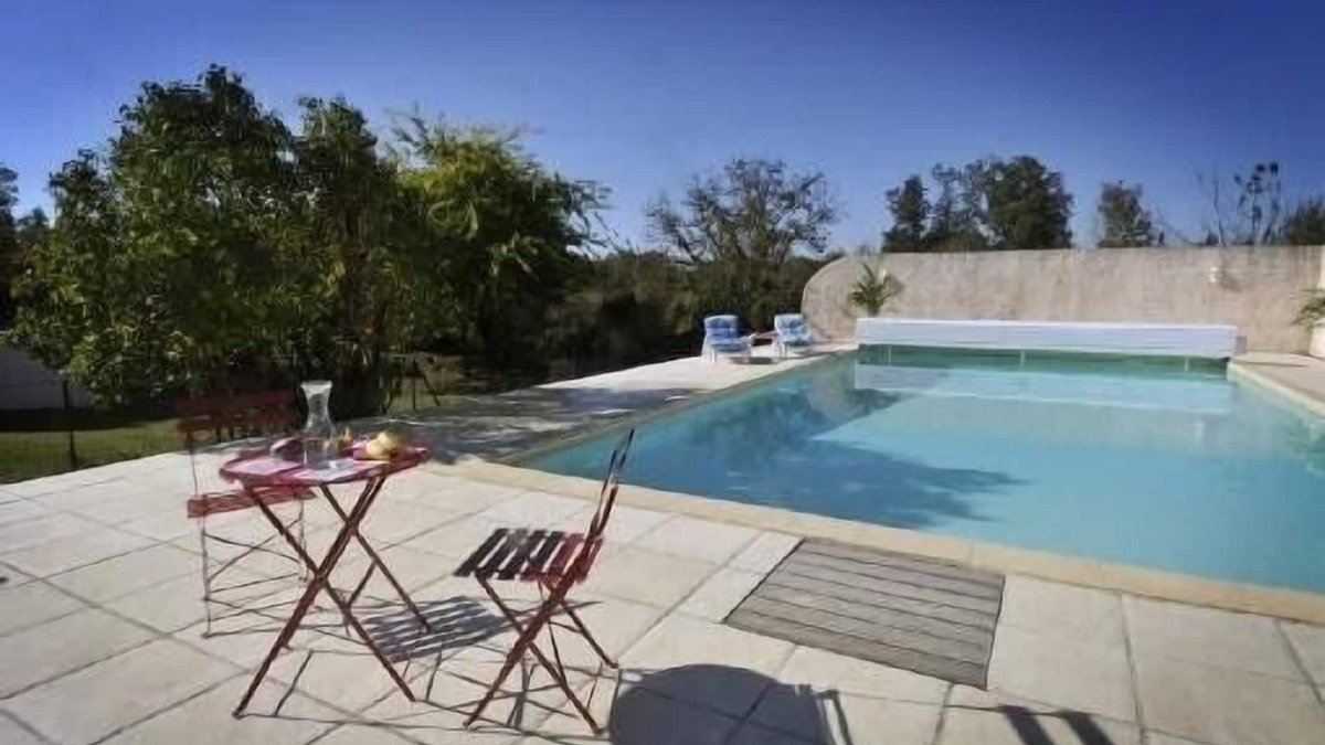 Montpellier de Medillan Cottage | Cottage with pool 15 minutes from the ocean