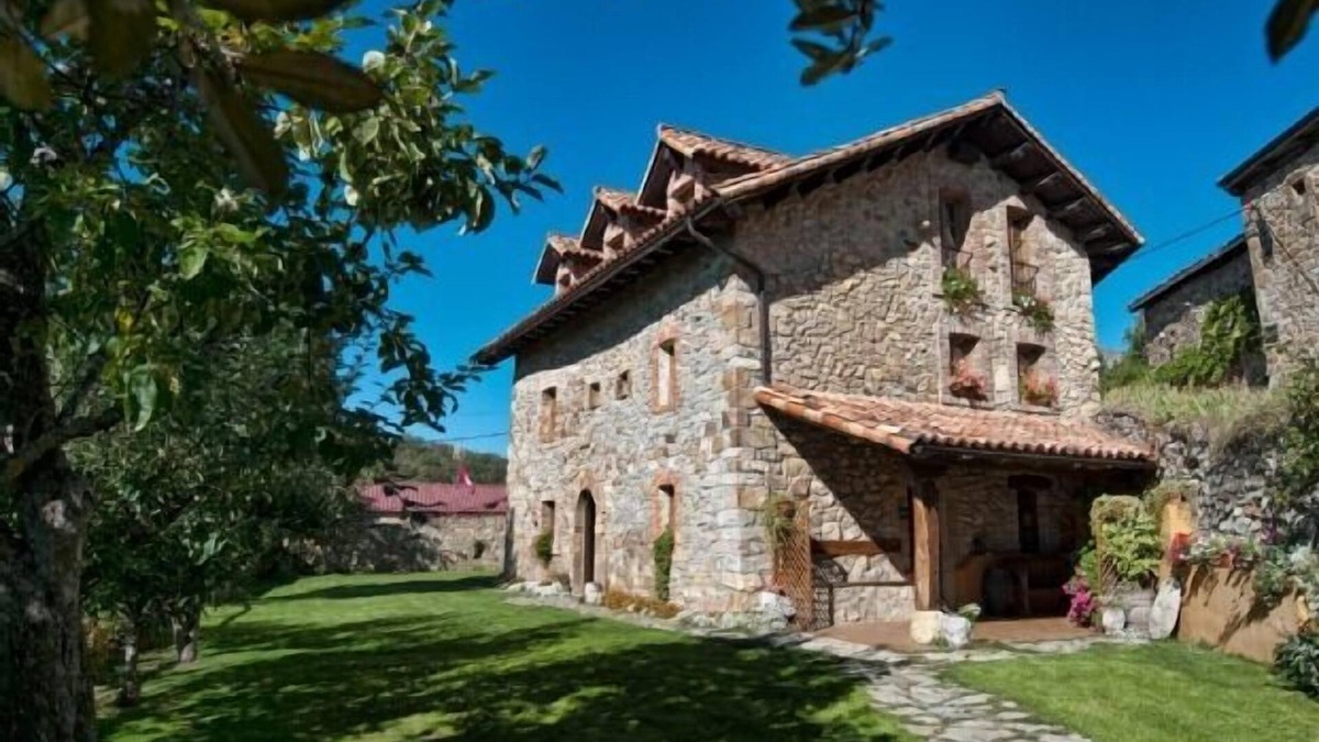 Robledo de la Guzpena Cottage | Cottage (full rental) La Venta del Alma for 8 people