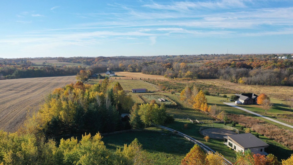 Indianola House | Cottage getaway perfect writer's retreat or a couple's haven.