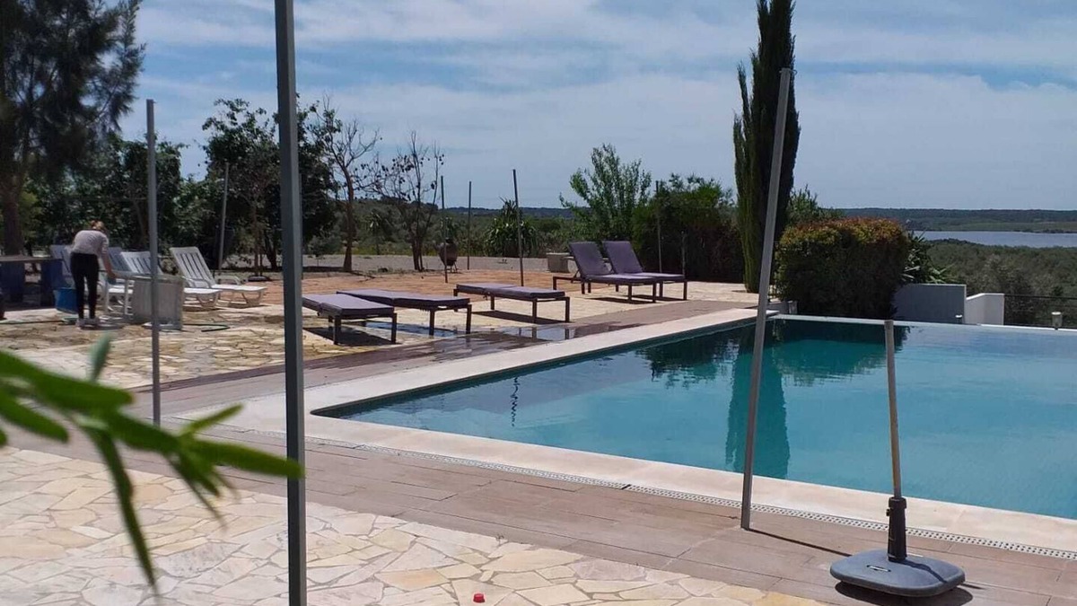 Avis Cottage | Cottage "Herdade Fonte Ferreira - Piscina" with Lake View, Pool, Wi-Fi & Balcony