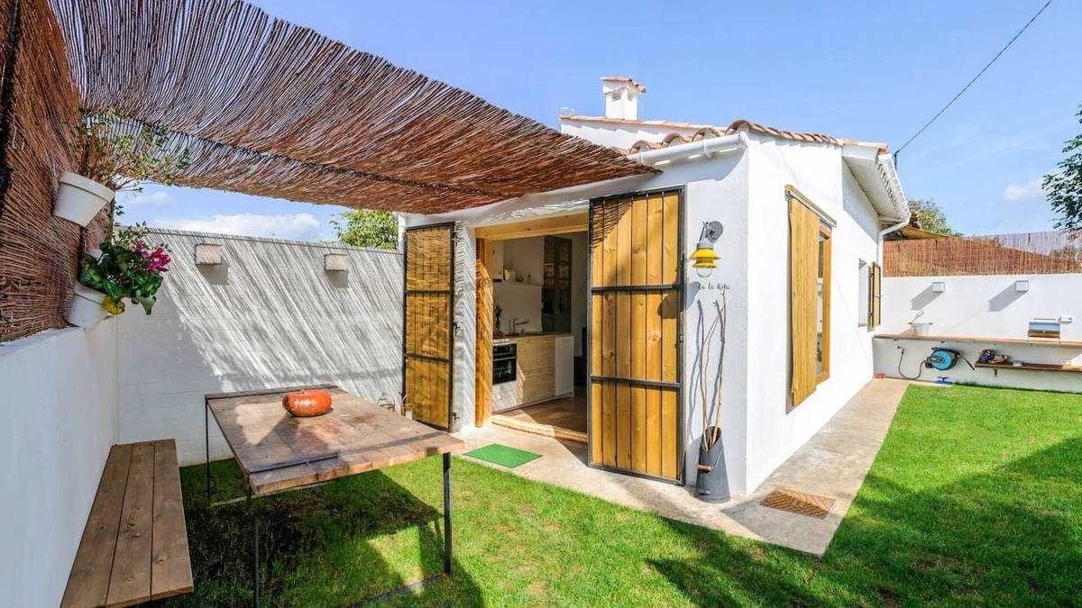 Olot House | Cottage house in nature - Cottage house in nature