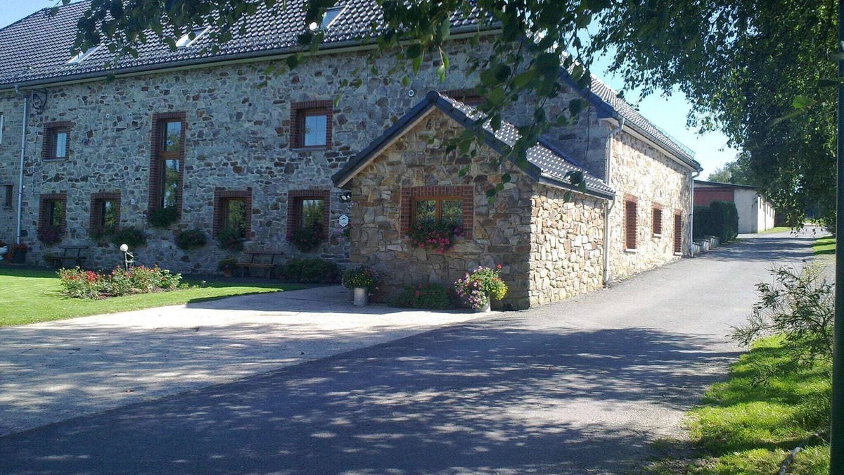 Arimont Cottage | Cottage in Baugnez with Sauna & Forest Nearby