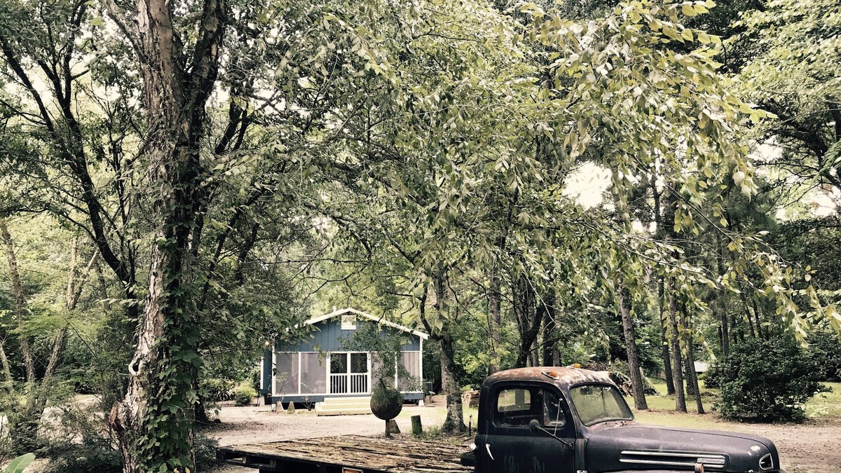 Eunice House | Cottage in Cajun Prairie Country - 35 mins from Lafayette