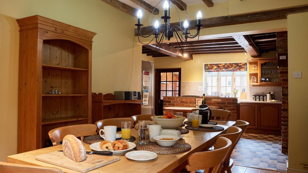 Dalbury Lees Cottage | Cottage in Derbyshire with Private Garden