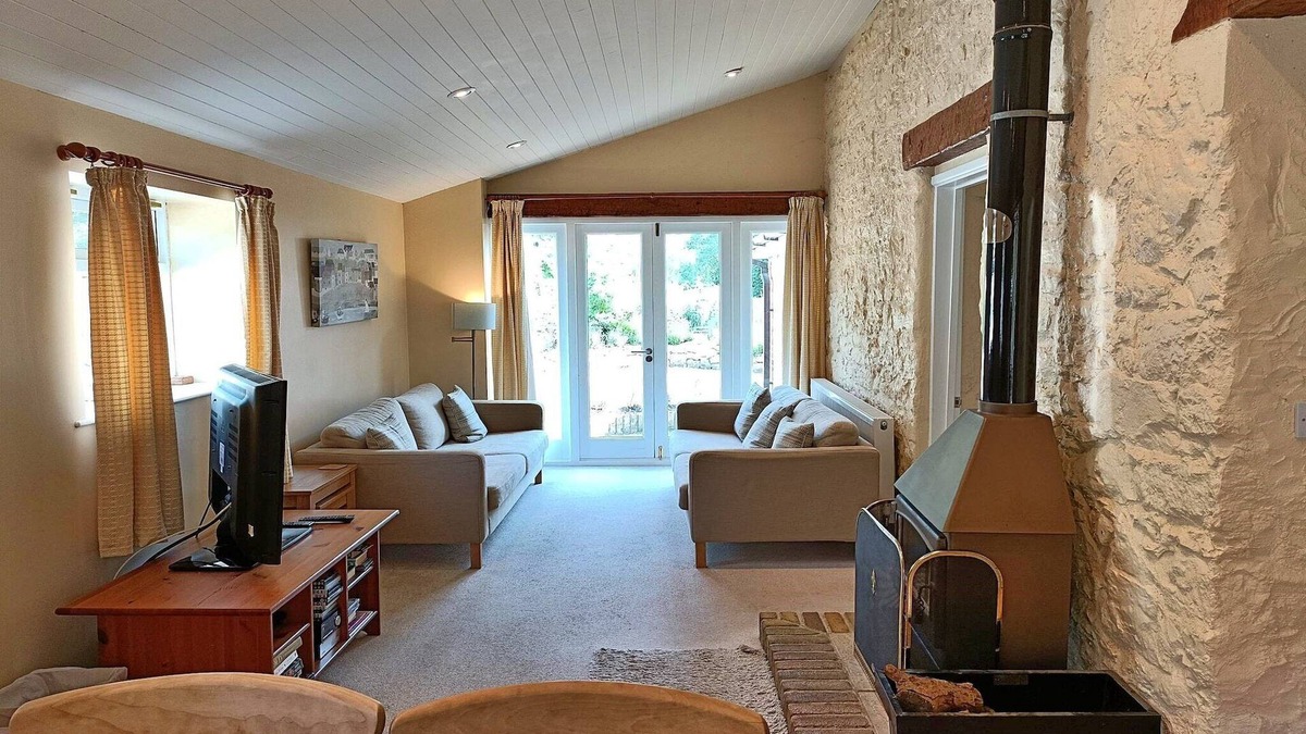 Liverton Cottage | Cottage in Devon with Private Hot Tub