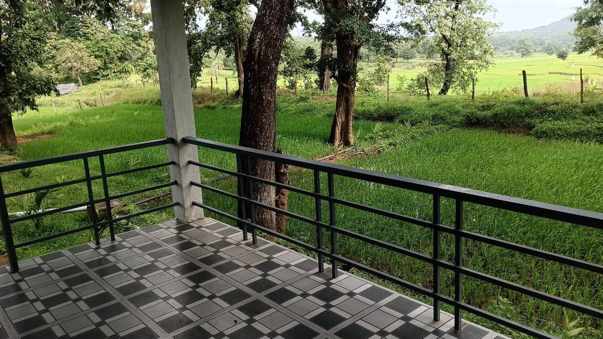 Timbholi Bed & Breakfast | Cottage In Farm House Dandeli