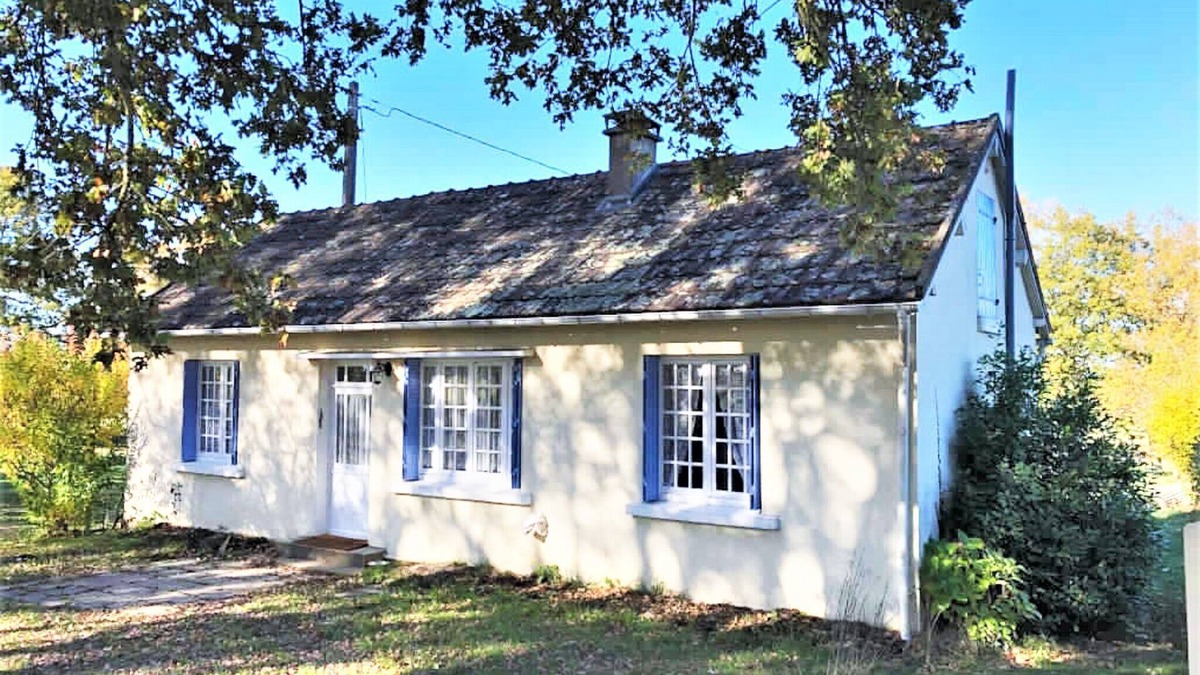 Couleuvre Cottage | Cottage in France near Hiking Trails