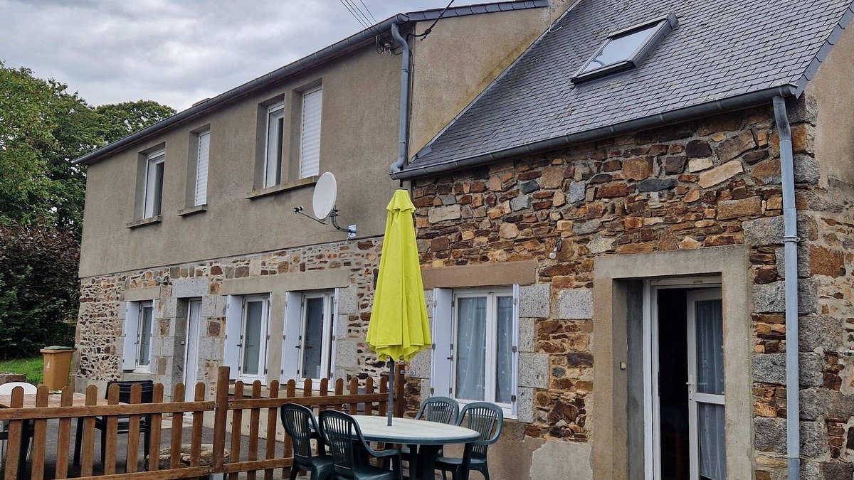 Plerin House | Cottage in France near Côte du Goëlo