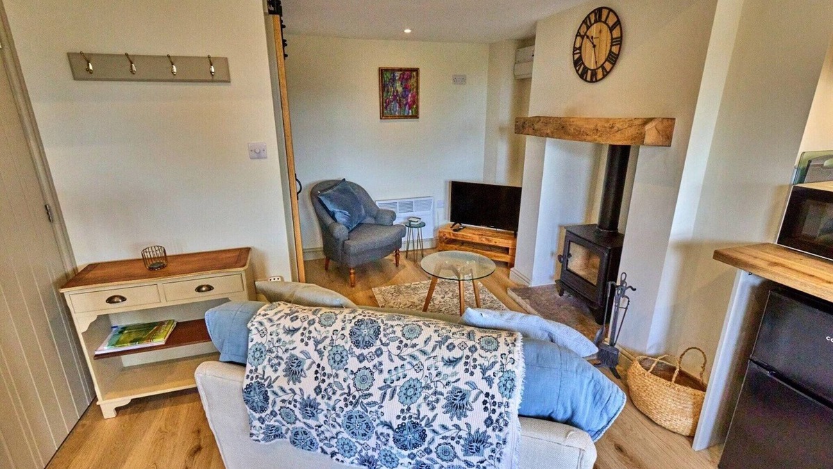 Hemingby Cottage | Cottage in Hemingby near Lincolnshire Wolds