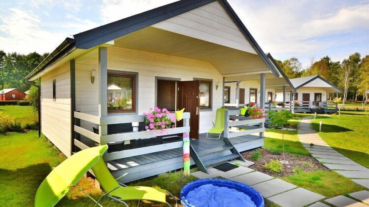 Jaroslawiec House | Cottage in Jarosławiec near Heated Pool