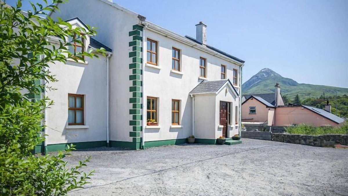 Letterfrack House | Cottage in Letterfrack