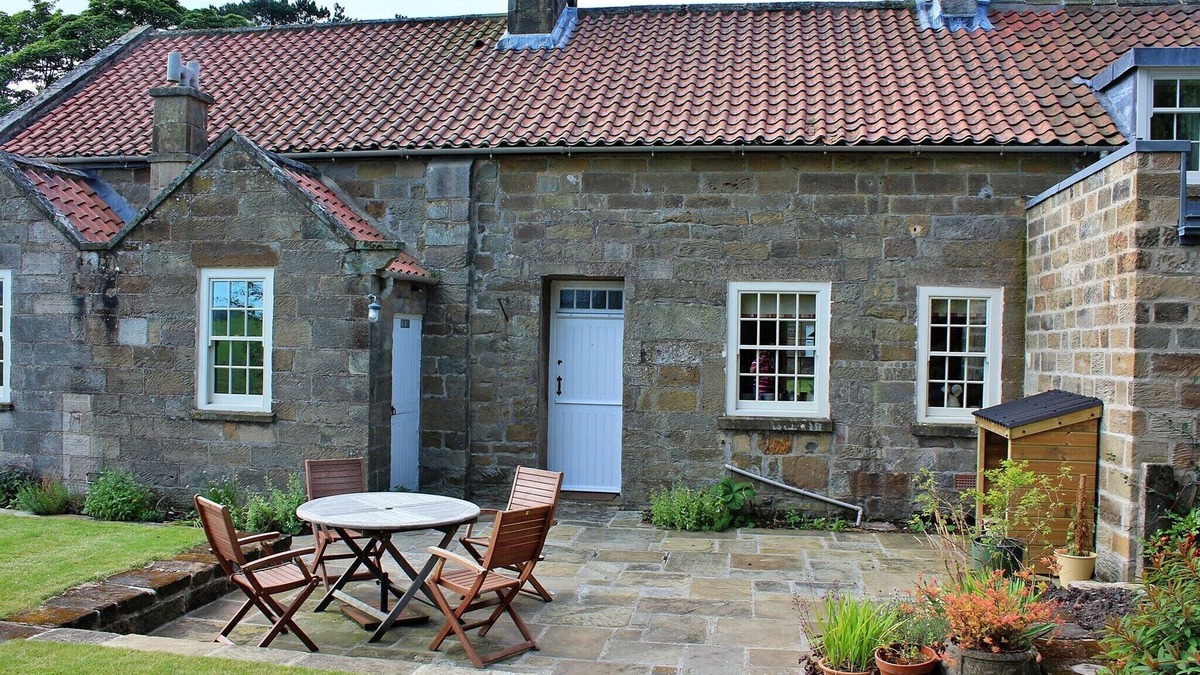 Carlton-in-Cleveland Cottage | Cottage in North York Moors near Manor House