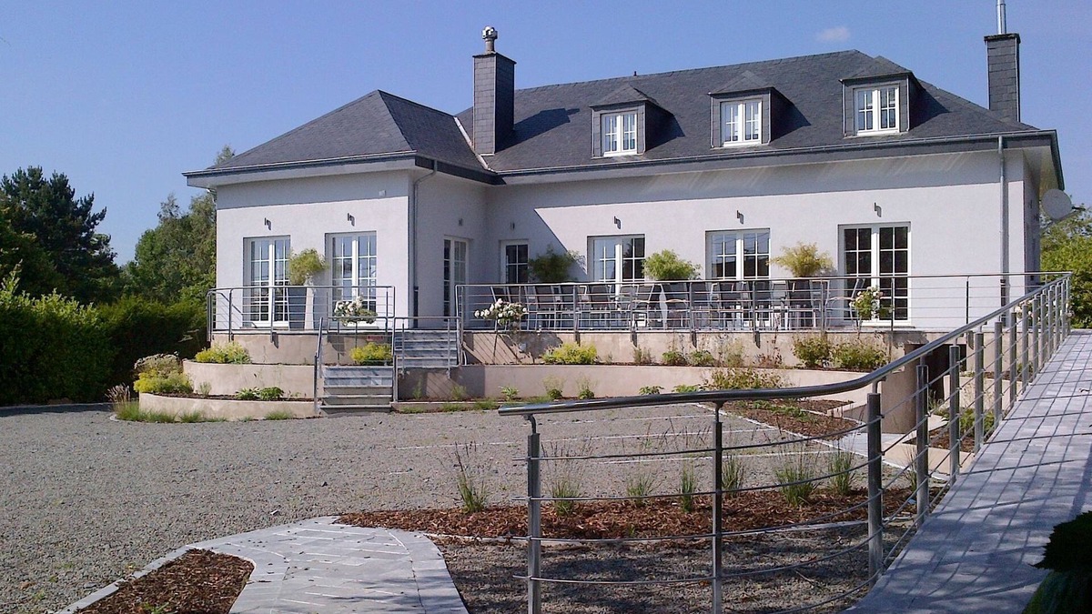 Libin Cottage | Cottage in Ochamps with Private Pool & Sauna