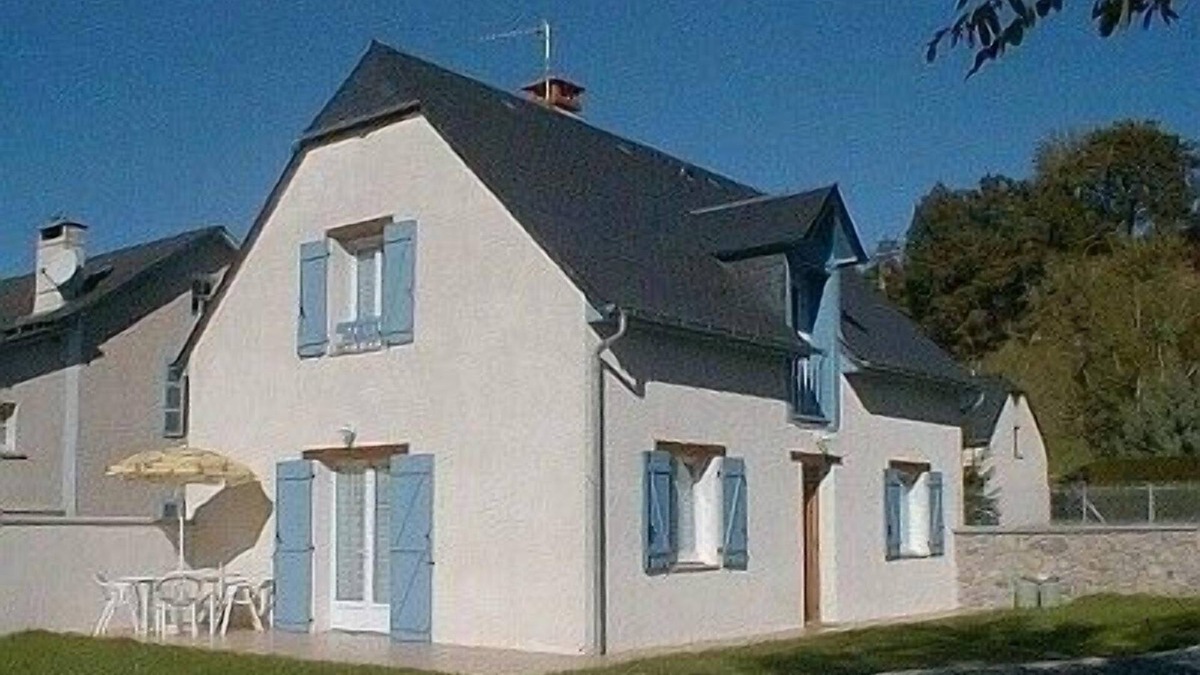 Peyrouse Cottage | Cottage in Peyrouse, 5km from Lourdes, at the foot of the Pyrenees