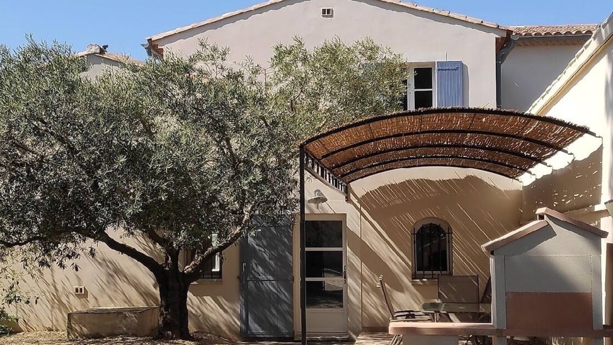 Boulbon Cottage | COTTAGE IN PROVENCE NEAR AVIGNON NOT OVERVIEW AIR CONDITIONED