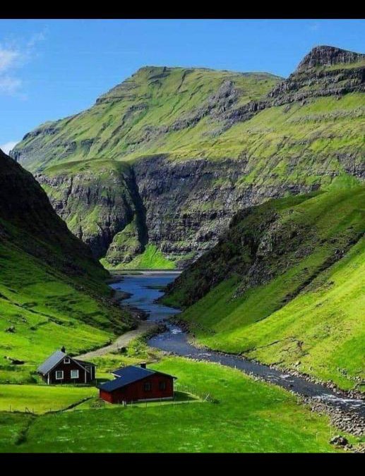 Streymoy House | Cottage in Saksun