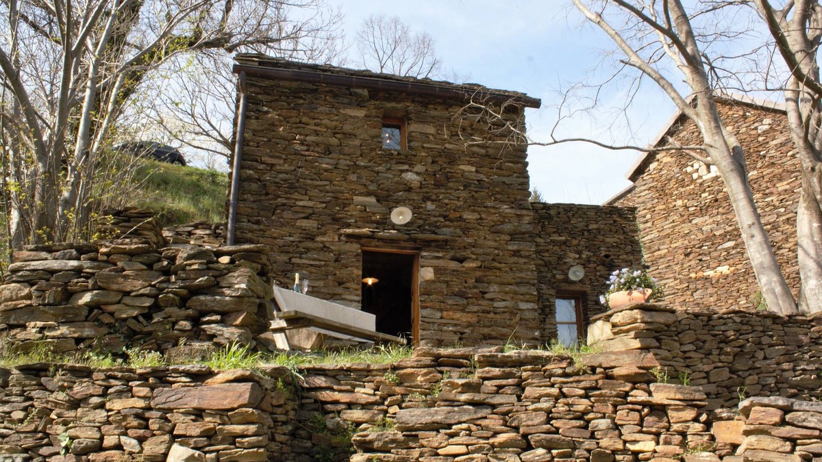 Dompnac Cabin | Cottage in South Ardèche - Cevennes-Calm and serenity Southern France cottage