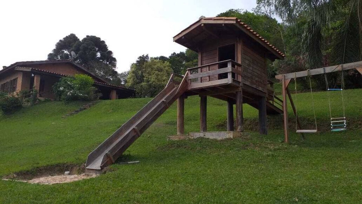Vargem House | Cottage in the Mountains by the Dam