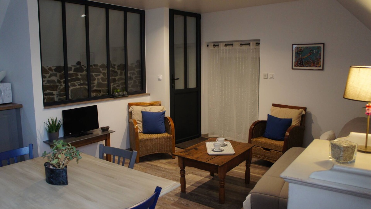 La Fresnais Apartment | Cottage in the Bay of Mont Saint Michel, near Cancale, Saint Malo and Dinan.