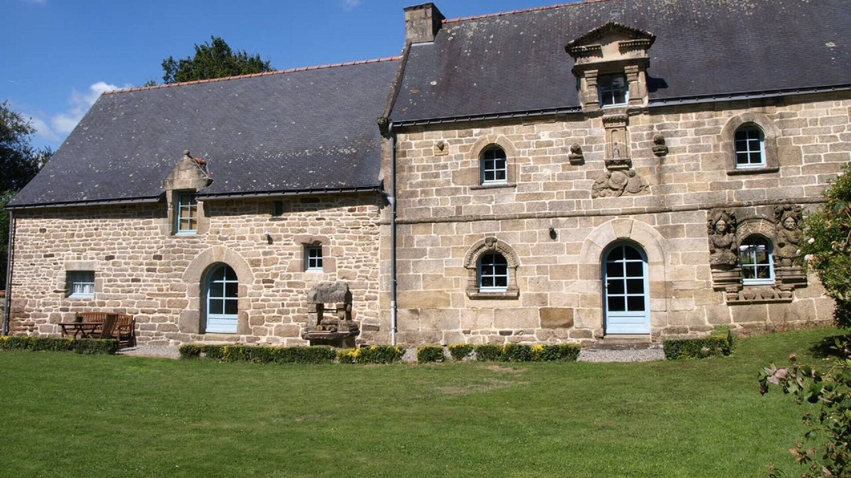 Le Sourn Cottage | Cottage in the countryside with heated indoor pool