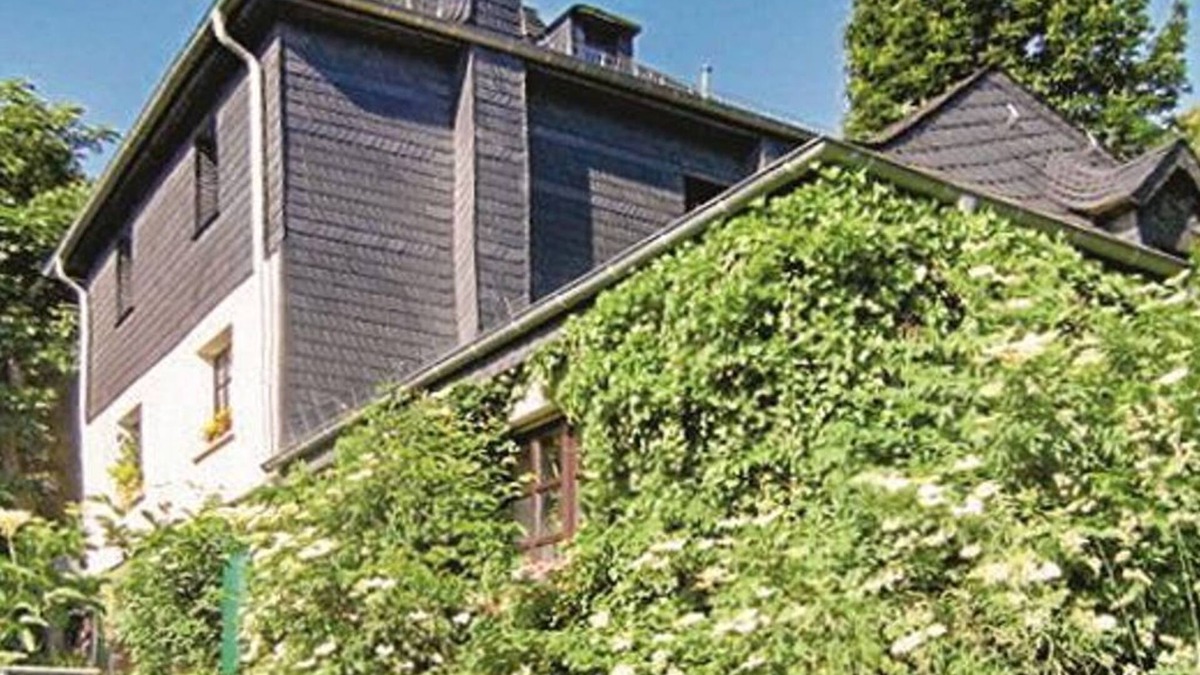 Daun Apartment | Cottage in the deer park - 2-bed apartment - non-smoking