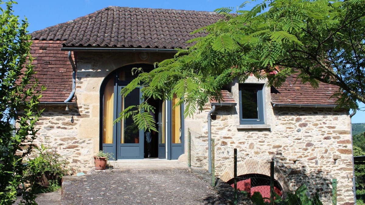 Gagnac-sur-Cere Cottage | Cottage in the heart of the hamlet of Felzines with free WI FI
