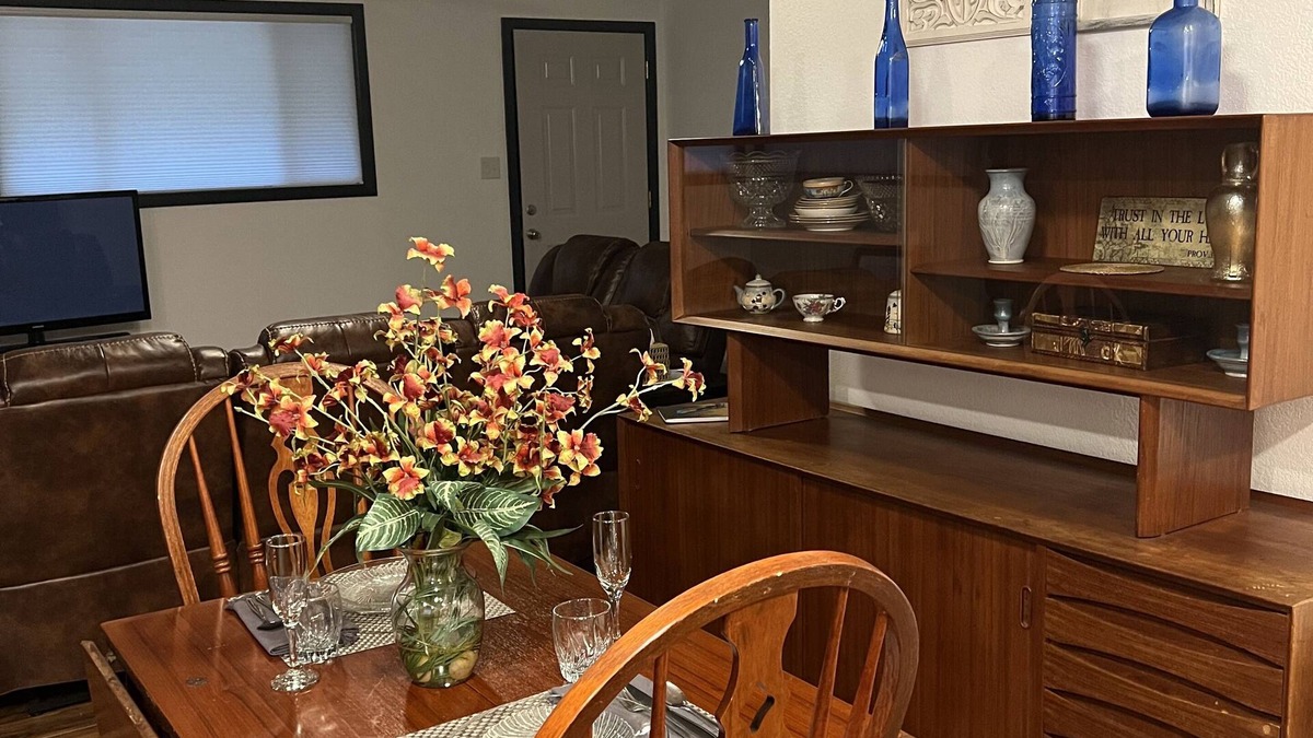 Jones Mills Cottage | Cottage in the woods. In a safe gated community near Lake Catherine.