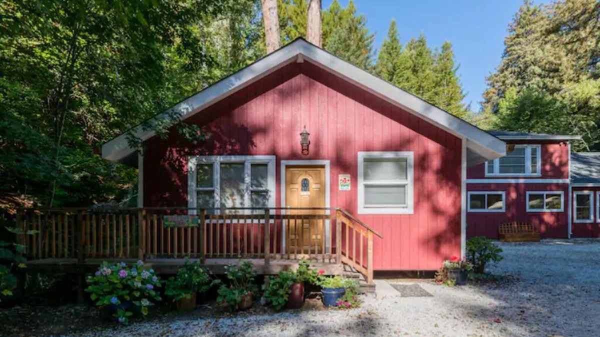La Honda Apartment | Cottage In The Woods