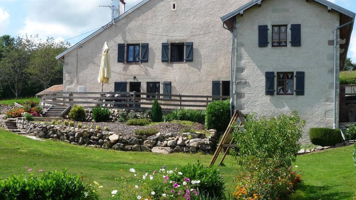 La Rosiere Cottage | Cottage in Vosges nature, pets allowed, terrace, pellet stove