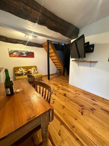 La Trinite-Porhoet Apartment | Cottage including secret garden
