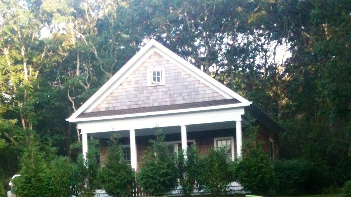 Sag Harbor Cottage | COTTAGE IS AVAILABLE for FALL& WINTER STAYS