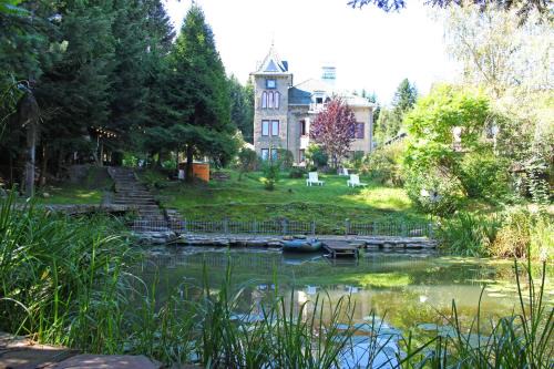 Skhidnytsya House | Cottage Kazka Lisu