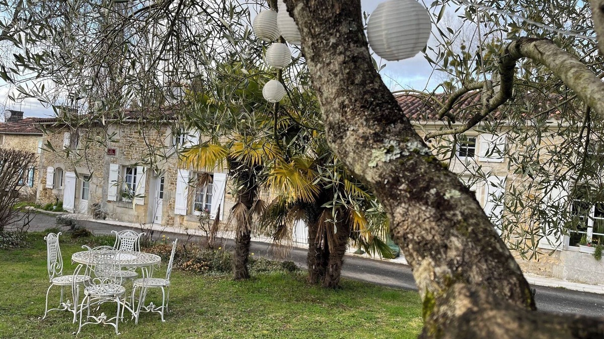 Taillant House | Cottage 'La Cassine' with Shared Terrace, Shared Garden and Wi-Fi