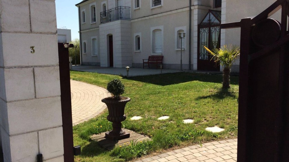 Saint-Cyr-sur-Loire Villa | Cottage La Villa BoléronUn Petit manoir, un lieu unique accueille les familles