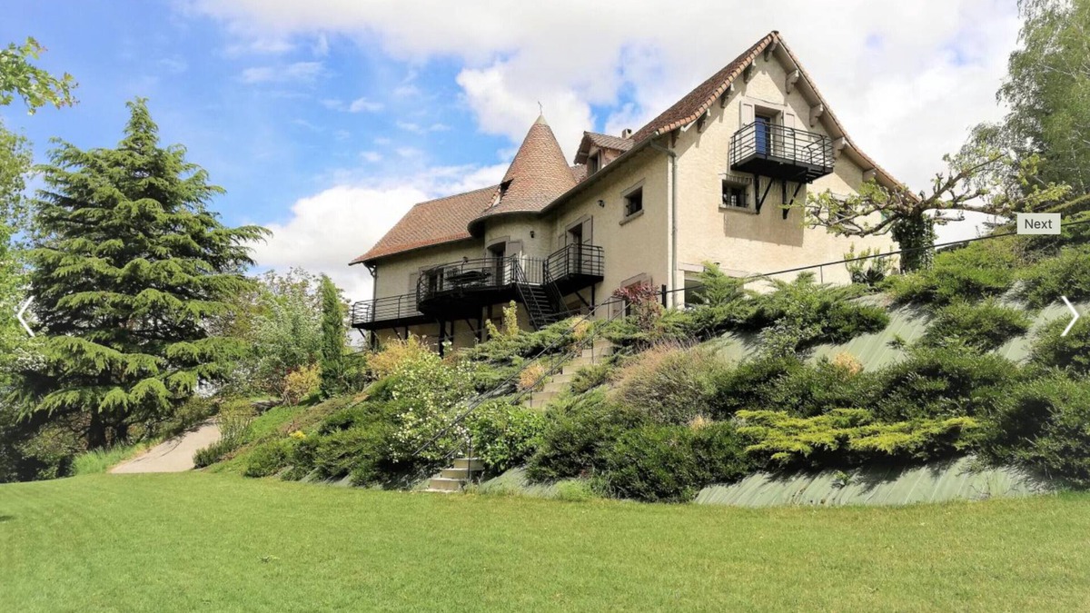 Bressieux Cottage | Cottage 'Le Gite De La Tour' with Private Terrace, Private Garden and Wi-Fi