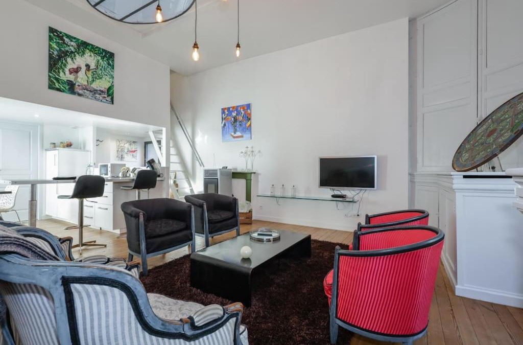 Cholet House | Cottage Le Rêve d'Esther, atypical and elegant!