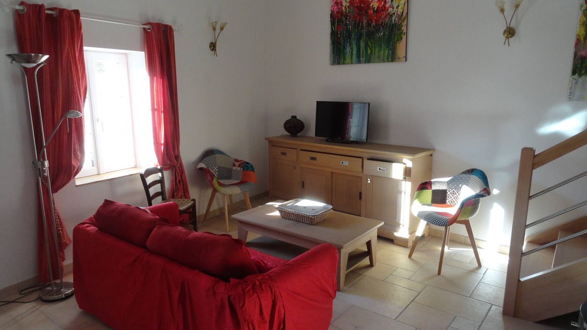 La Chaise-Dieu Apartment | Cottage "Les Coccinelles" with garden, town center of La Chaise Dieu